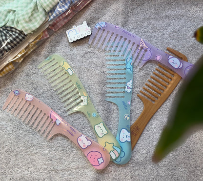 Cute Cartoon Wide-Tooth Detangling Comb – Pastel Printed Hair Comb