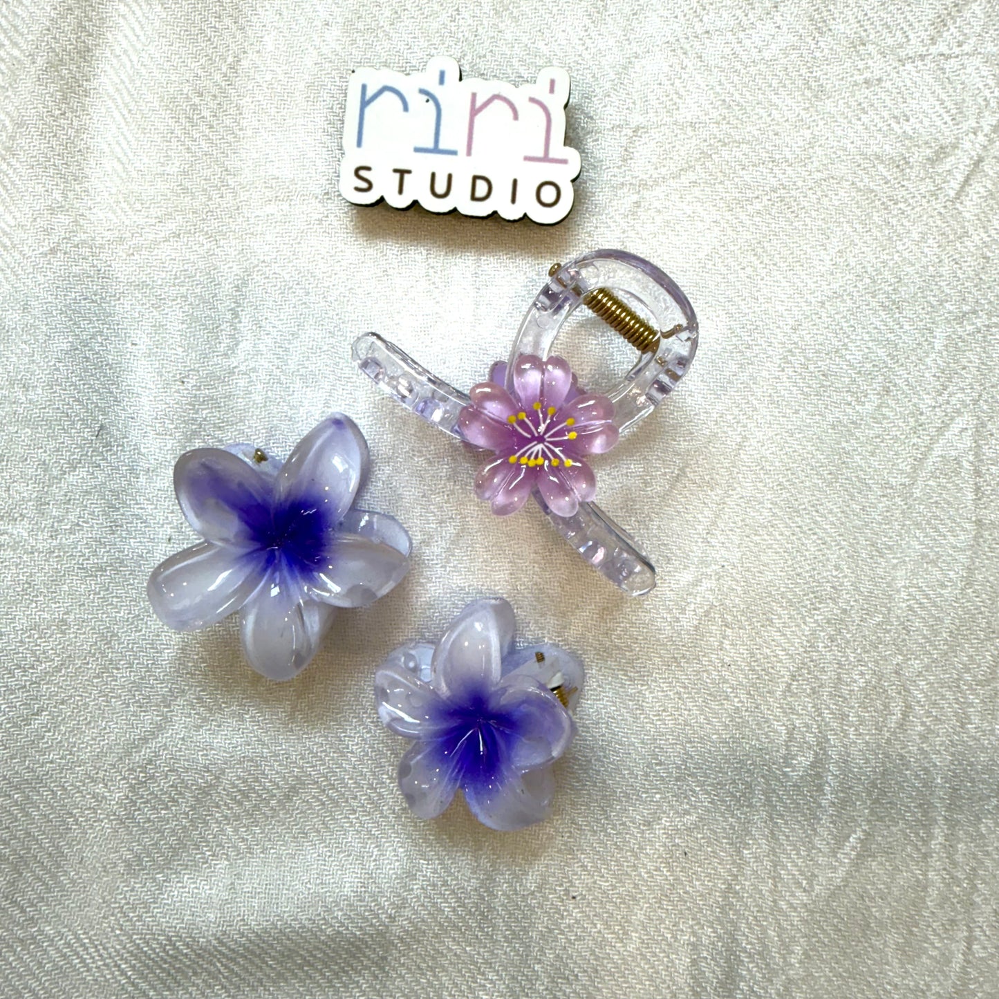 Elegant Floral Hair Claw Combo (3 Pcs)