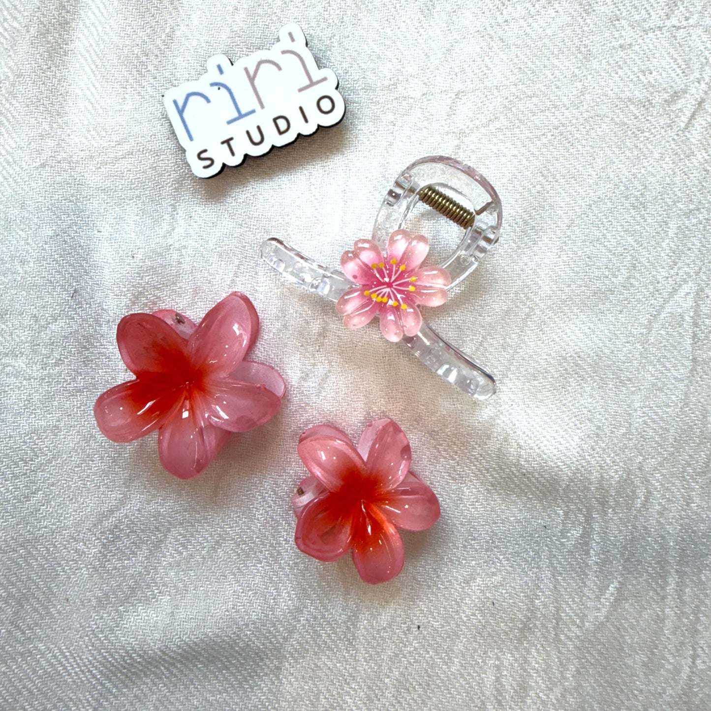 Elegant Floral Hair Claw Combo (3 Pcs)